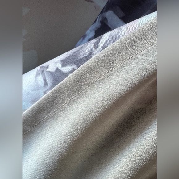 H&M Pink and Cream Sleeveless Floral Dress. Lined. Size 6. Great Condition - Picture 12 of 13